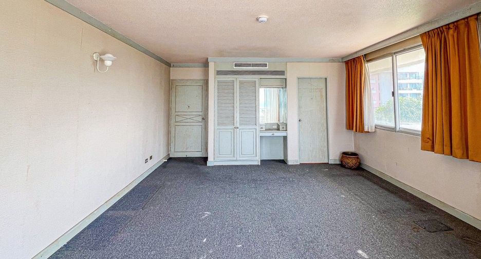 For sale 3 bedrooms condo in Bang Lamung, Chonburi