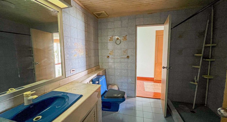 For sale 3 bedrooms condo in Bang Lamung, Chonburi
