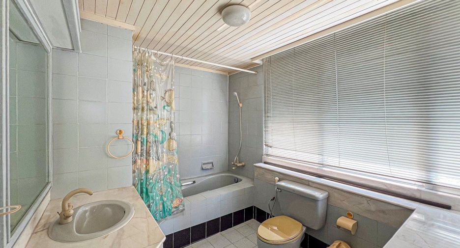 For sale 3 bedrooms condo in Bang Lamung, Chonburi