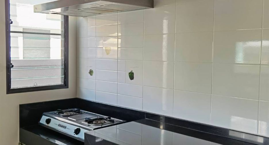 Haus zur Miete mit 4 Zimmer in Bang Phli, Samut Prakan
