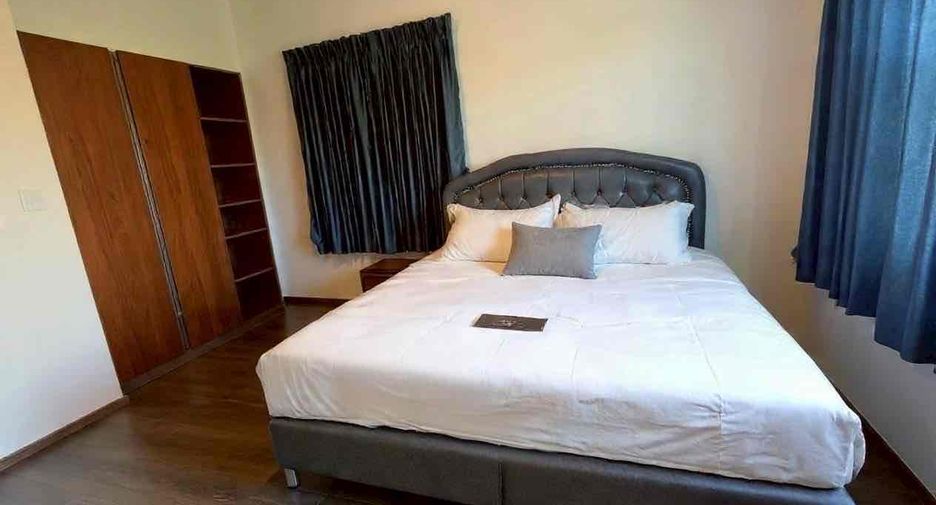 Haus zur Miete mit 4 Zimmer in Bang Phli, Samut Prakan