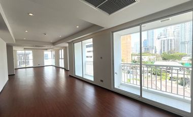 For sale 2 bedrooms condo in Pathum Wan, Bangkok