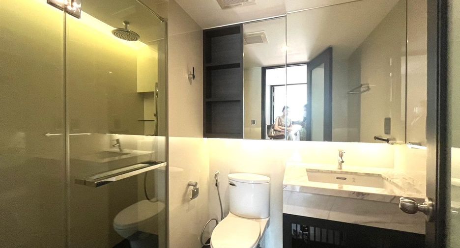 For sale 2 bedrooms condo in Pathum Wan, Bangkok