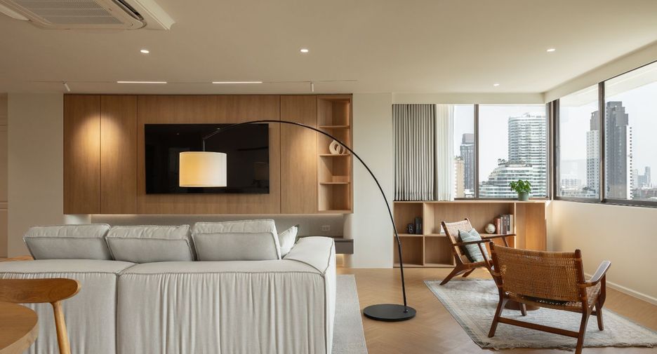 Condo en alquiler de 3 habitaciones en Watthana, Bangkok