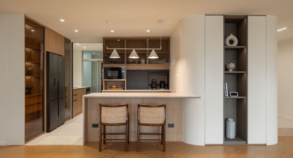 Condo en alquiler de 3 habitaciones en Watthana, Bangkok
