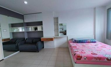 For sale 1 bed condo in Khan Na Yao, Bangkok