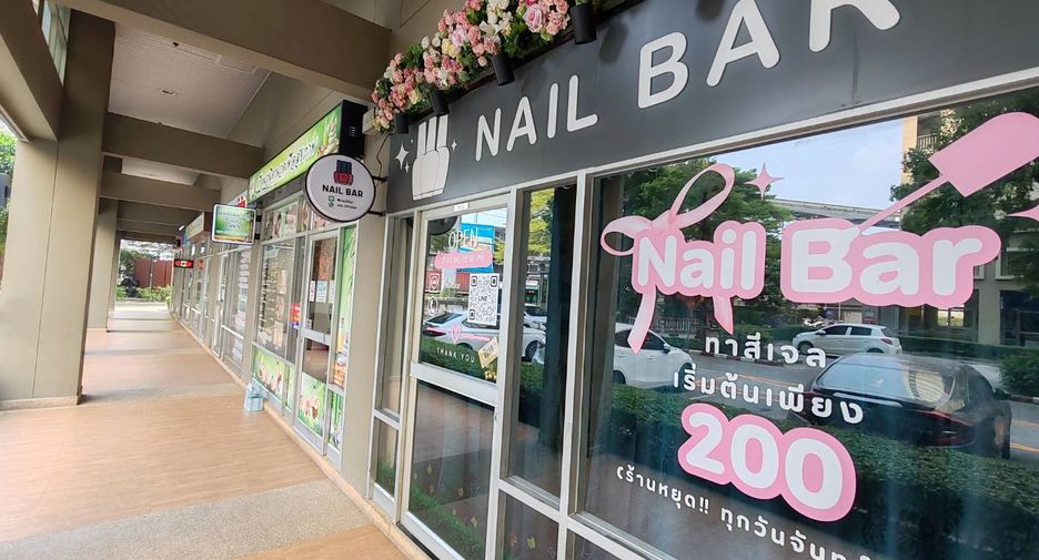 For sale 1 bed condo in Khan Na Yao, Bangkok