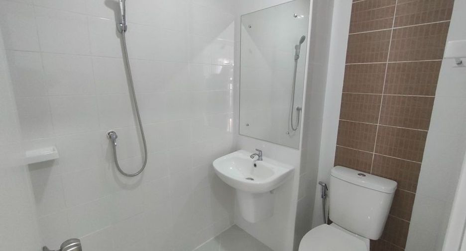 For sale 3 bedrooms townhouse in Khlong Sam Wa, Bangkok