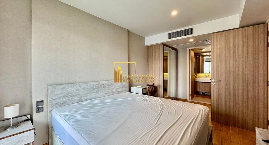 For rent 2 bedrooms condo in Pathum Wan, Bangkok