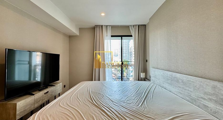 For rent 2 bedrooms condo in Pathum Wan, Bangkok