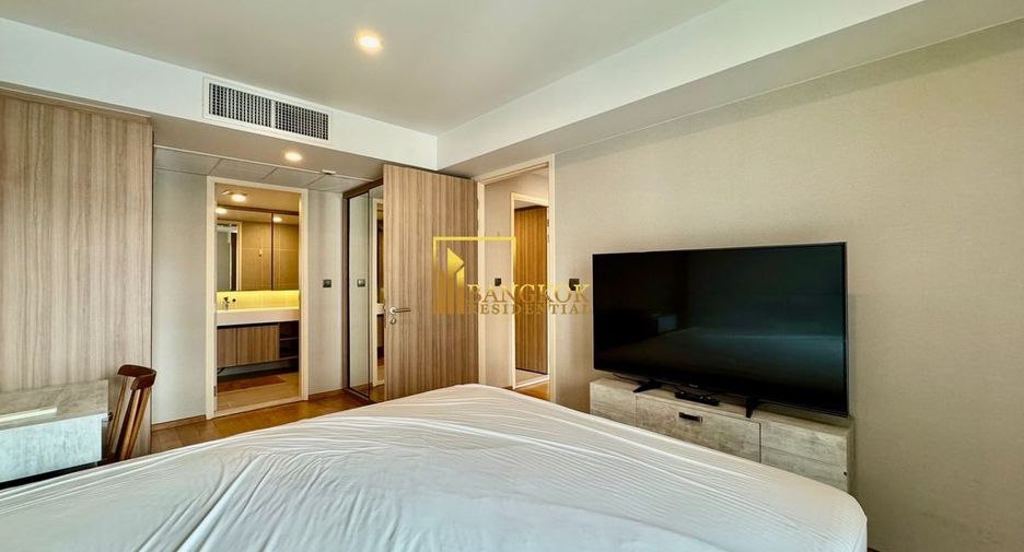 For rent 2 bedrooms condo in Pathum Wan, Bangkok