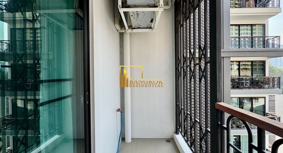 For rent 2 bedrooms condo in Pathum Wan, Bangkok