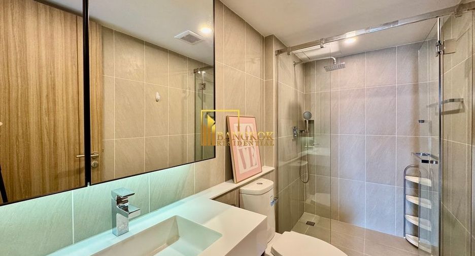 For rent 2 bedrooms condo in Pathum Wan, Bangkok
