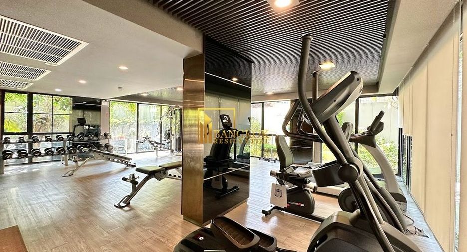 For rent 2 bedrooms condo in Pathum Wan, Bangkok