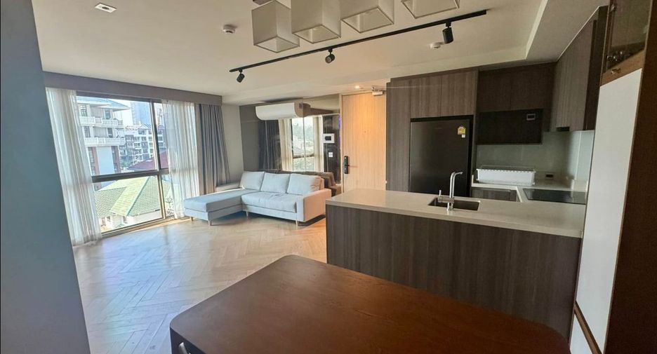 For rent 2 bedrooms condo in Watthana, Bangkok