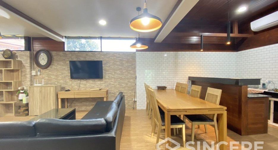 For rent 3 bedrooms villa in Mueang Phuket, Phuket