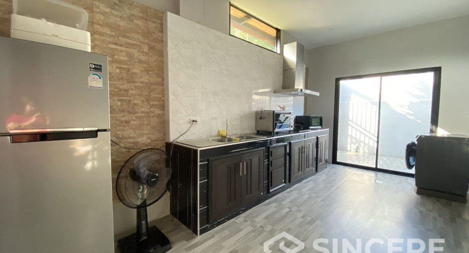 For rent 3 bedrooms villa in Mueang Phuket, Phuket