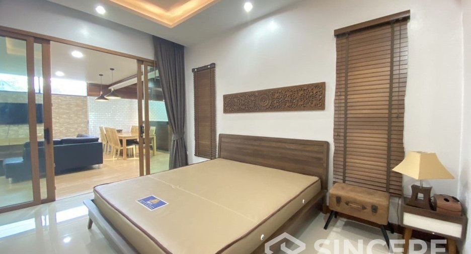 For rent 3 bedrooms villa in Mueang Phuket, Phuket