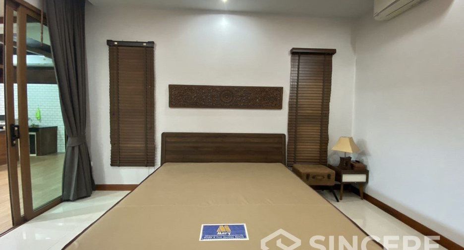 For rent 3 bedrooms villa in Mueang Phuket, Phuket