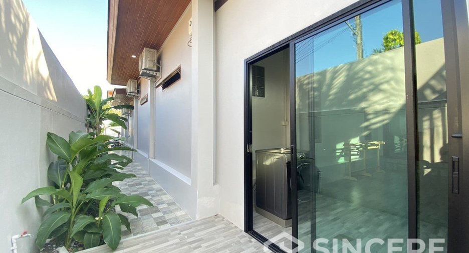 For rent 3 bedrooms villa in Mueang Phuket, Phuket