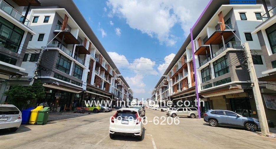 For sale 4 bed retail Space in Bang Bon, Bangkok
