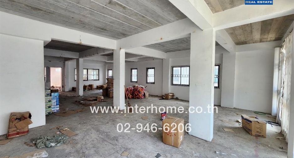 For sale 4 bed retail Space in Bang Bon, Bangkok