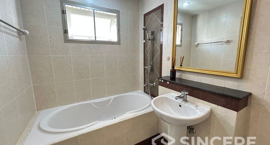 For rent 3 bedrooms house in Thalang, Phuket