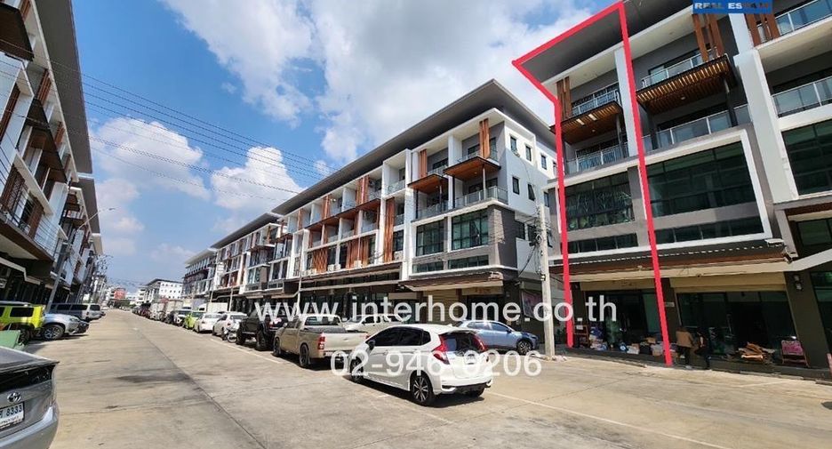 For sale 4 bed retail Space in Bang Bon, Bangkok