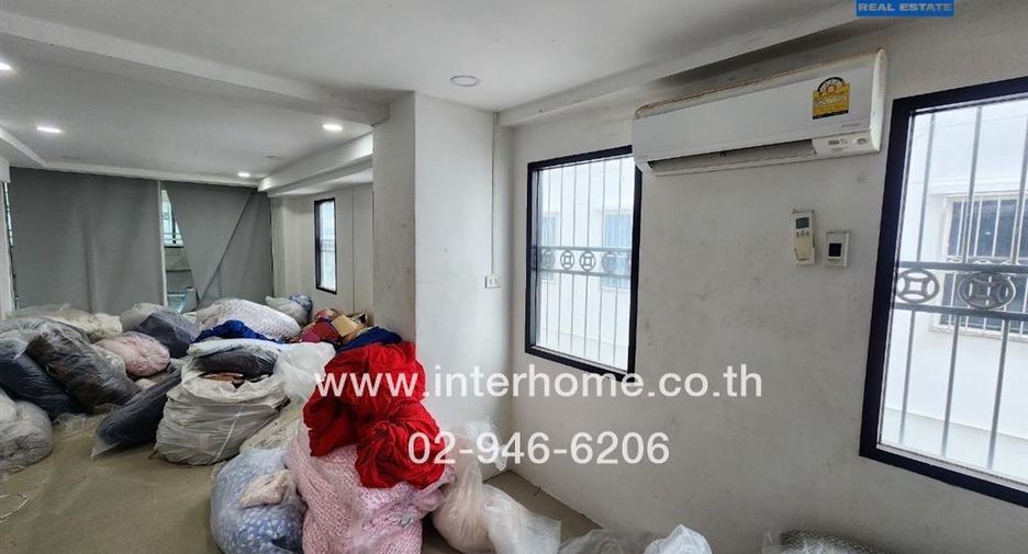 For sale 4 bed retail Space in Bang Bon, Bangkok
