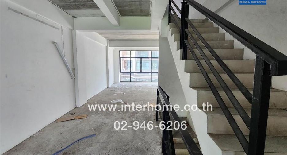 For sale 4 bed retail Space in Bang Bon, Bangkok