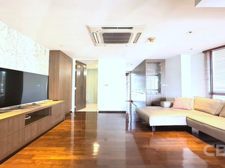 Reihenhaus zum Kauf mit 4 Zimmer in Yan Nawa, Bangkok