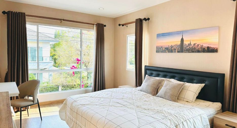 For rent 3 bedrooms house in San Kamphaeng, Chiang Mai