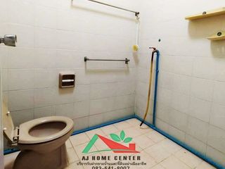 For sale 3 bedrooms townhouse in Thung Khru, Bangkok