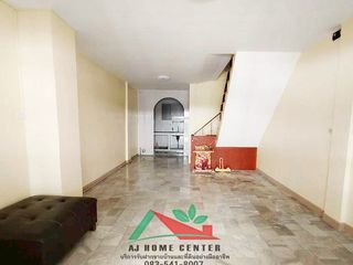 For sale 3 bedrooms townhouse in Thung Khru, Bangkok