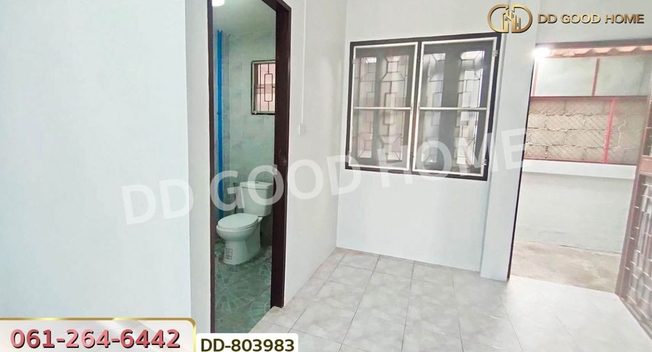 For sale 3 bedrooms townhouse in Pran Buri, Prachuap Khiri Khan