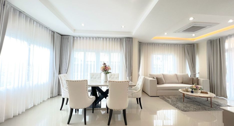 For rent 3 bedrooms house in Bang Lamung, Chonburi