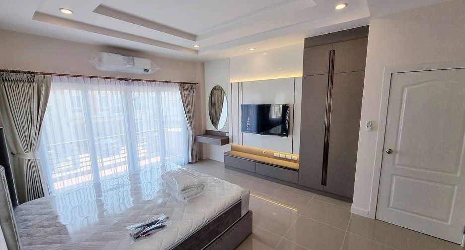 For rent 4 bedrooms house in Bang Lamung, Chonburi