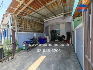 For sale 2 bed townhouse in Mueang Samut Sakhon, Samut Sakhon