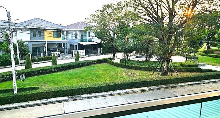 Haus zur Miete mit 3 Zimmer in Lat Krabang, Bangkok