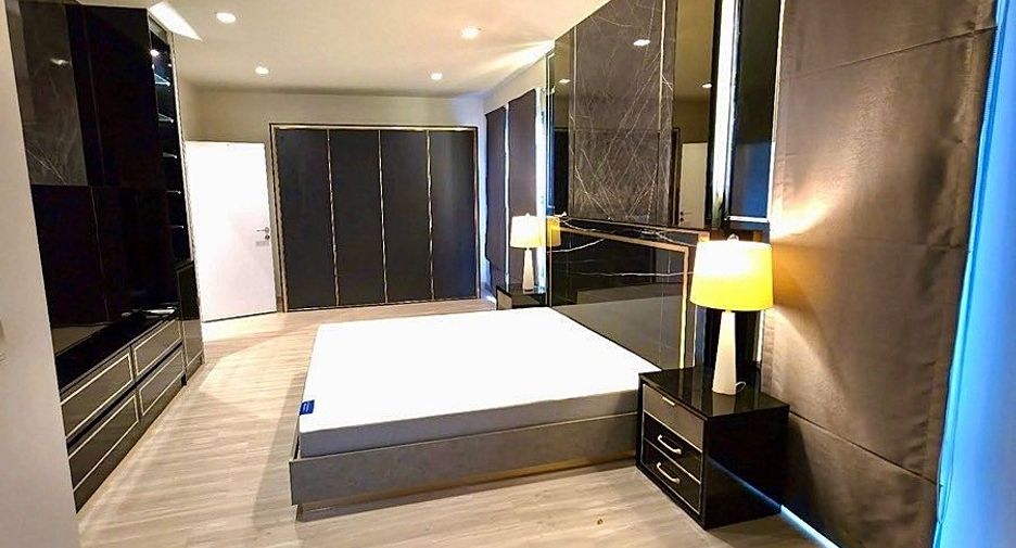 Haus zur Miete mit 3 Zimmer in Lat Krabang, Bangkok