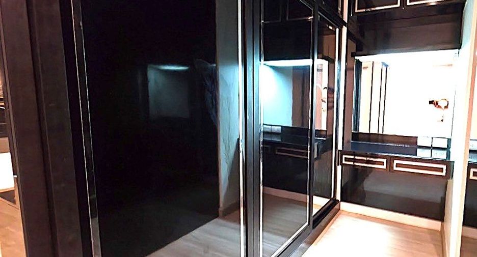 Haus zur Miete mit 3 Zimmer in Lat Krabang, Bangkok