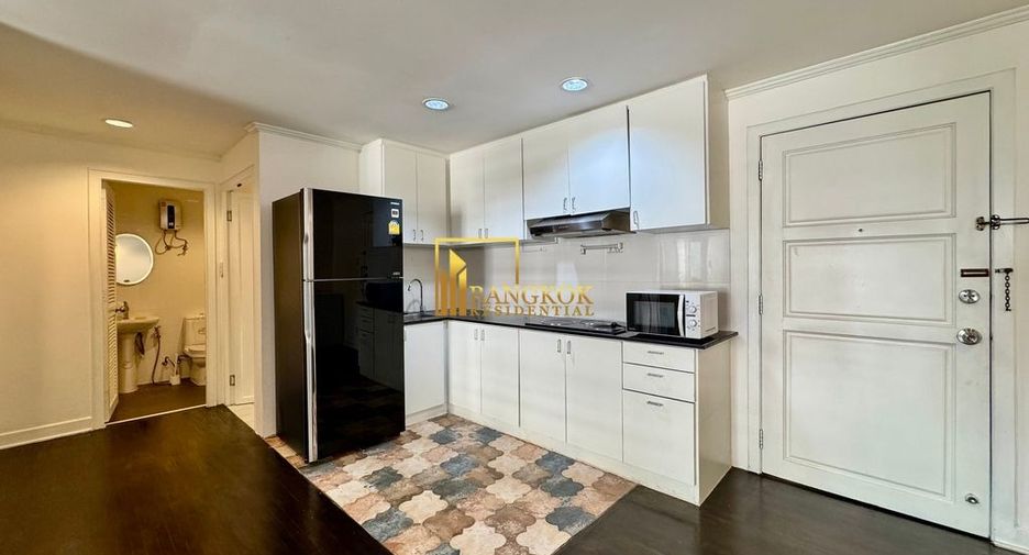 For rent 2 bedrooms condo in Khlong Toei, Bangkok