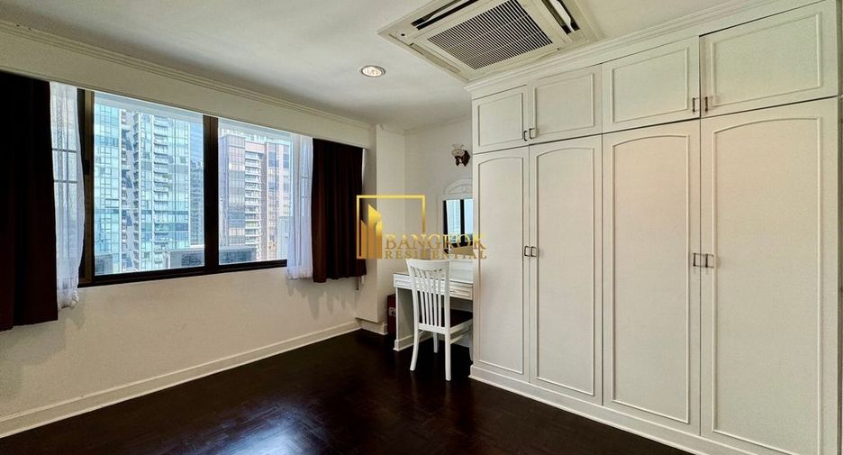 For rent 2 bedrooms condo in Khlong Toei, Bangkok