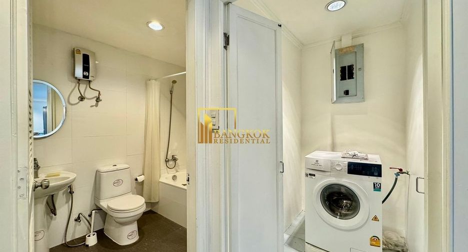 For rent 2 bedrooms condo in Khlong Toei, Bangkok
