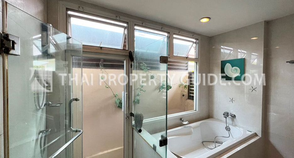 For rent 3 bedrooms house in Bang Phli, Samut Prakan