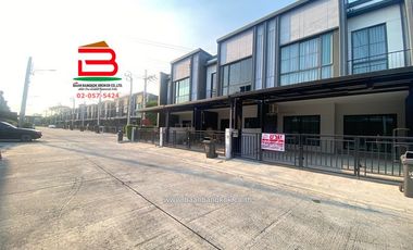 For sale 3 bedrooms townhouse in Sai Mai, Bangkok