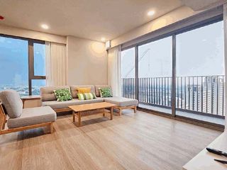 For rent 3 bed condo in Bang Phli, Samut Prakan