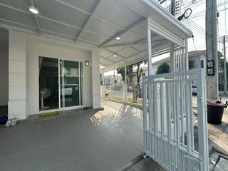 For rent 3 bedrooms townhouse in Mueang Chiang Mai, Chiang Mai