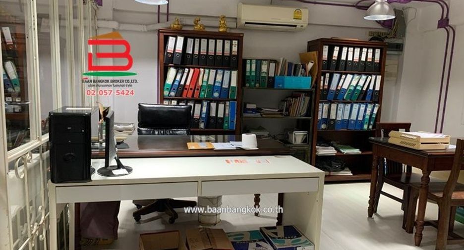 For sale 5 bedrooms retail Space in Chom Thong, Bangkok