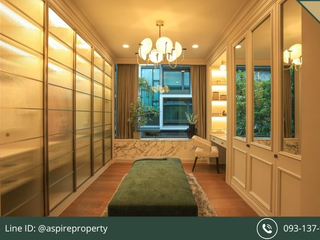 For sale 4 Beds house in Din Daeng, Bangkok